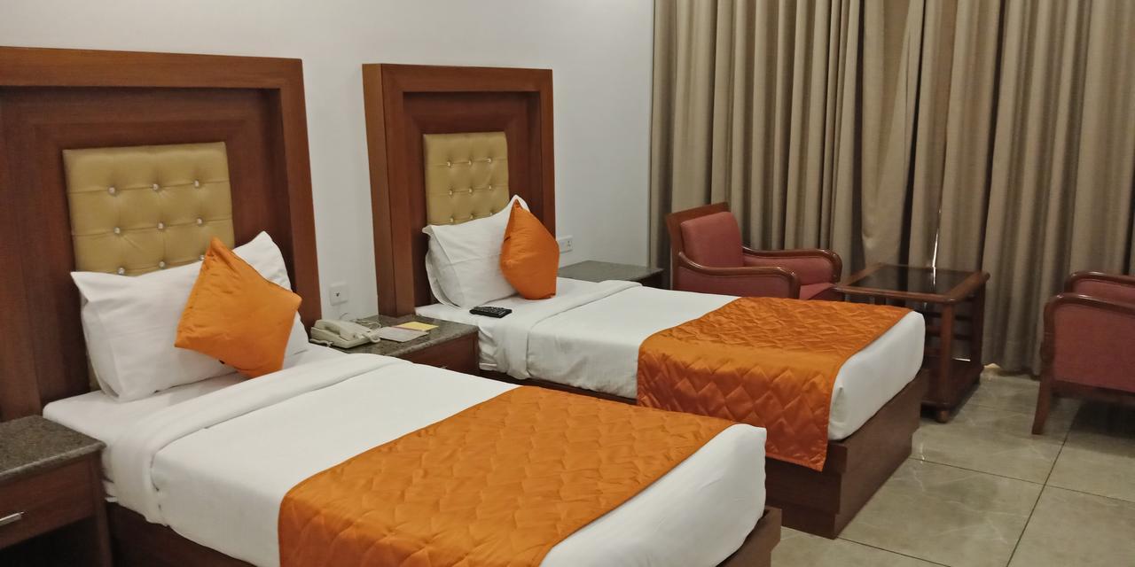 Grand Hotel Nawanshahr Nawāshahr Exterior foto